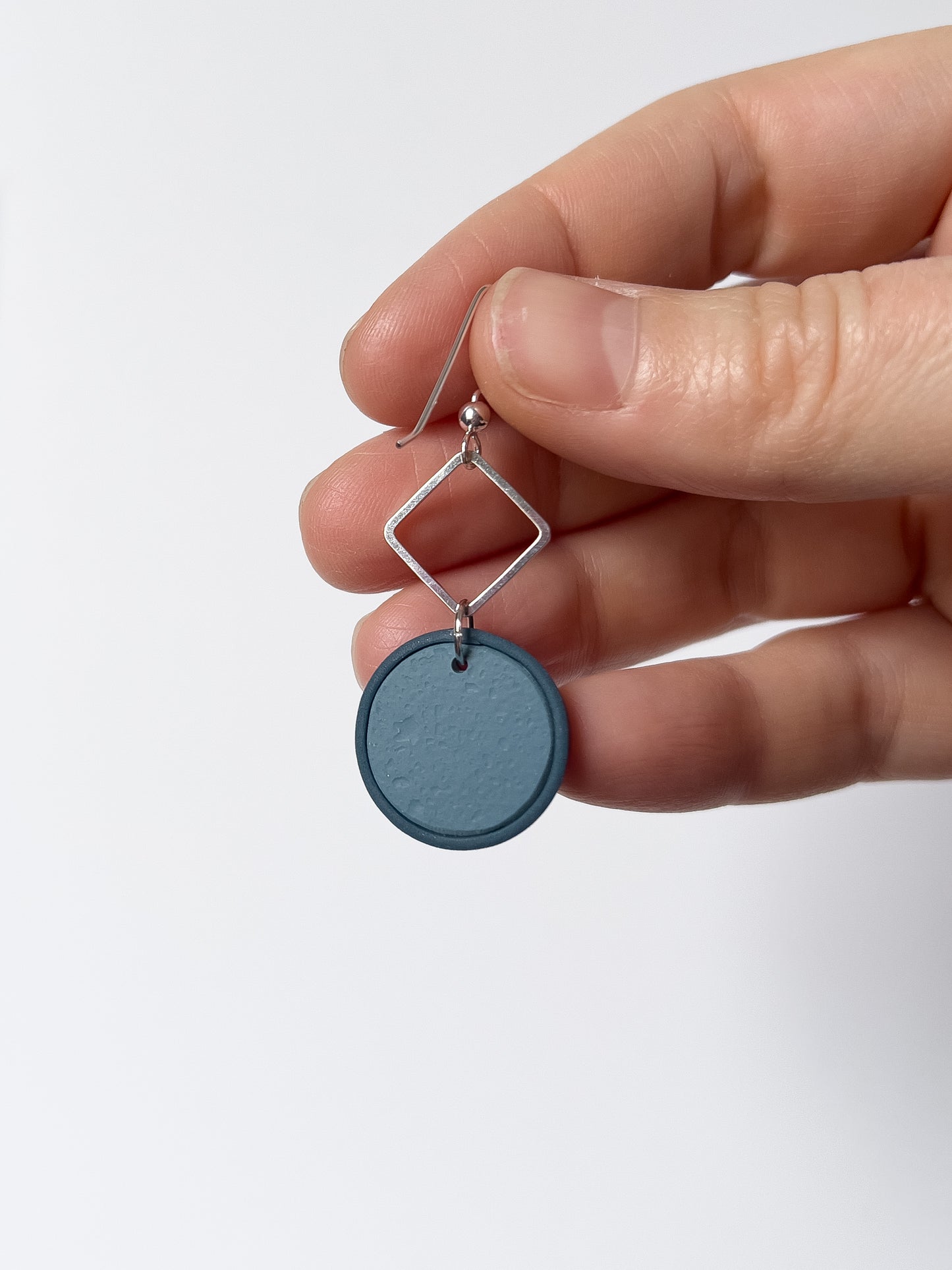 Sweater Circle Dangles - Frost