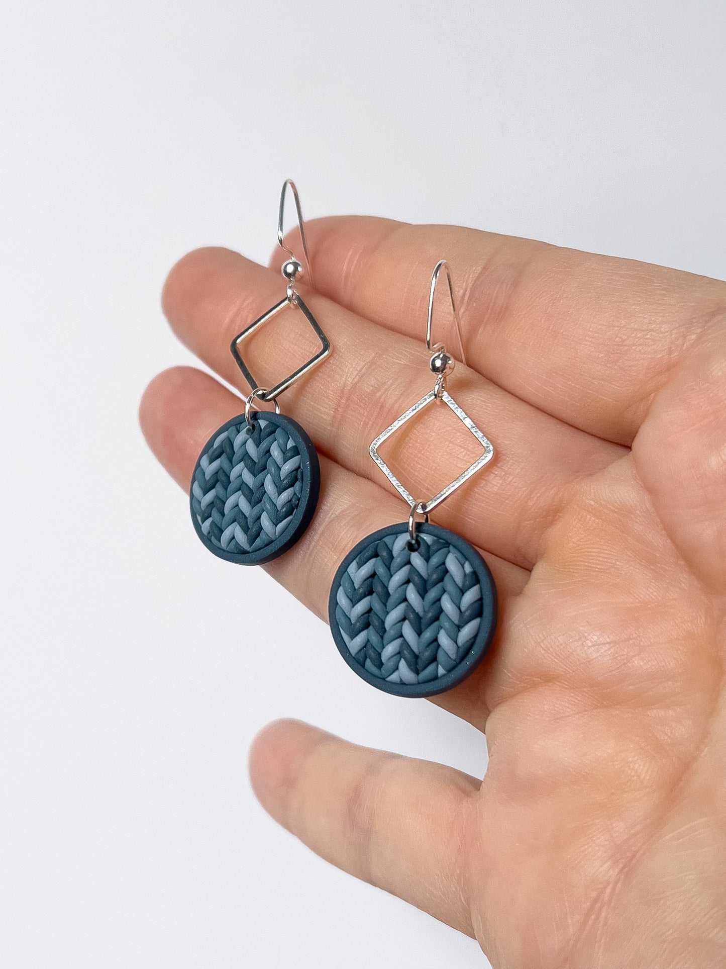 Sweater Circle Dangles - Frost